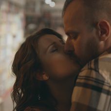 Naďa a Šimon sa pobozkali