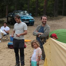Švajčiarka Wendy Holdenerová (v strede) sa stala víťazkou alpskej kombinácie Svetového pohára v Lenzerheide.