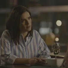 Júlia odkryje smutnú minulosť.