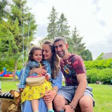 Razija s manželom Jokim a dcérkou Eminou