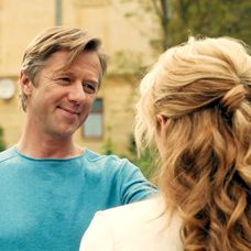 Bezva ženská na krku