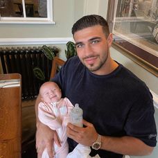 Najkrajšie zábery Molly-Mae a Tommyho Furyho