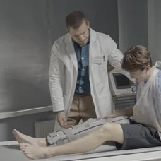 Andrej zabudol, že má s Oliverom blízky vzťah.