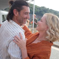 Na svete je trailer debutového filmu Samuela Spišáka Smolu nosíš ty, láska