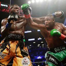 Deontay Wilder a Luis Ortiz v 3. kole.