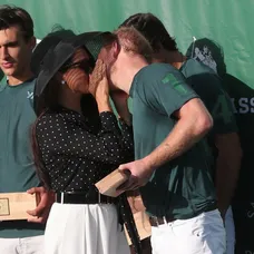 Meghan podporila princa Harryho na turnaji v póle