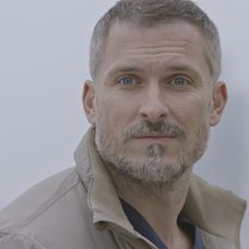 Andrej chce Adelu zúskať späť.