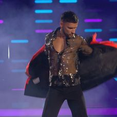 [piatok 13:23] Chovancova Lucia Marián Gáborík a Ivana Gáborík – Tango – Game of thrones Mario Cimarro a Vanesa Indrová – Paso doble – Desperado Richard Autner a Dominika Rošková – Qucikstep – Maska Milan Zimnýkoval a Radka Britaňáková – Rumba  – Avatar B