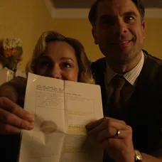 Monika Hilmerová a Ján Dobrík v „making of“ epizóde Dunaj, k vašim službám: Príbeh, ktorý ožil