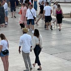 Chris Rock a Lake Bell v Trogire.