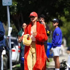 Hailey Bieber