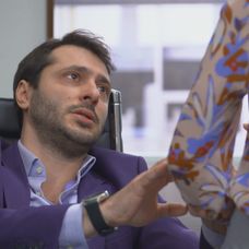 Alex opäť vyzná Eme lásku.