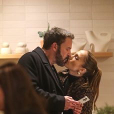 Ben Affleck je nervózny z fotografov