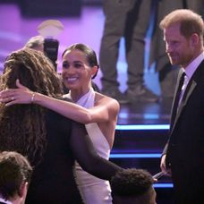 Princ Harry prijal cenu Pata Tillmana