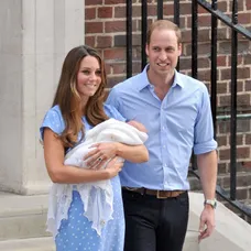 Narodenie princa Georgea, Kate a William ukázali syna verejnosti