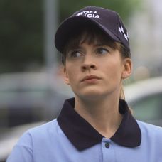 Demonštranti smerujúci k parlamentu.