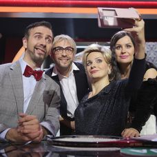 Zostava tanečnej šou Zedz kredenc