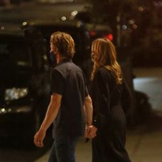 Julia Roberts a jej manžel Daniel Moder v uliciach New Yorku