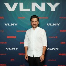 Slávnostná premiéra filmu Vlny