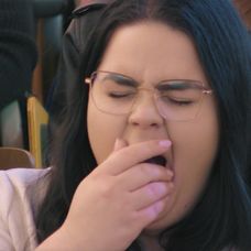 Maroš prišiel Vanesu pozvať do Extrémnych premien priamo do školy.