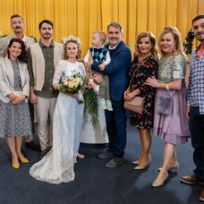 Veľkolepá svadba v Susedoch