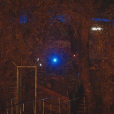 Andrej zistí, že v hausbóte nie je sám.