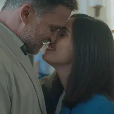 Júlia (Sarah Arató) sa z Andrejovej (Ján Koleník) bezprostrednosti tešila iba chvíľu.