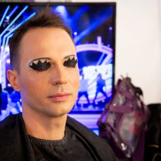 Pyco ako Nina Hagen.