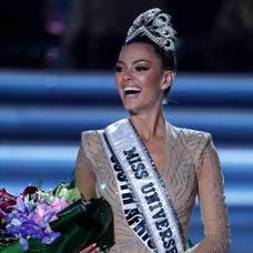 Titul Miss Universe 2017 získala Demi-Leigh Nel-Petersová