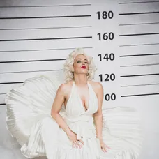 Karin Haydu ako Marylin Monroe