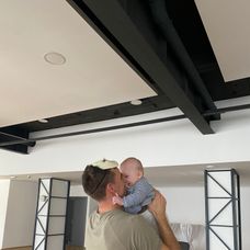 Adam Bardy so synčekom Alanom