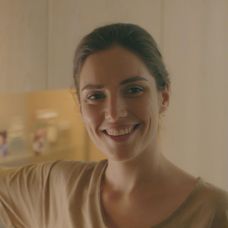 Začiatky vzťahu Andreja (Ján Koleník) a Júlie (Sarah Arató) boli poriadne zamilované.