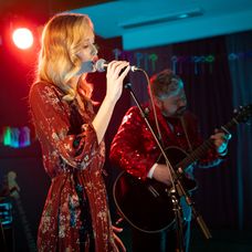 Diana Klamová zaspieva pesničku od Queen