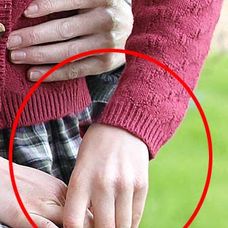 Upravený záber princeznej z Walesu s deťmi