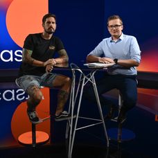 Komik Jakub Zitron Ťapák v Cirkus Politikus s Martinom Prôčkom.