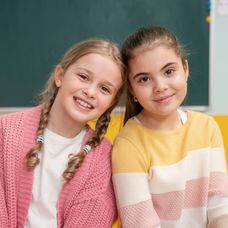 Zoe Kachútová a Laura Gavaldová alias Lujza a Julka