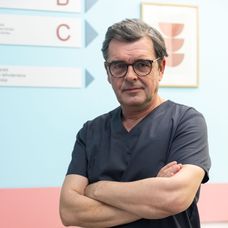 Peter Kočiš ako Staviarsky