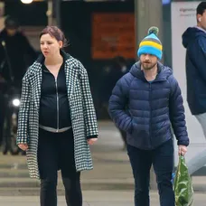 Paparazzom neušlo tehotenské bruško priateľky Daniela Radcliffea