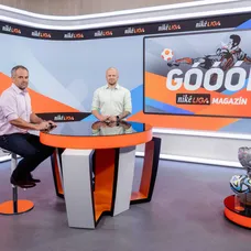 Moderátor Slávo Jurko a expert Marek Sapara v štúdiu magazínu GÓÓÓL!