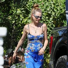 Tehotná manželka Adama Levina, Behati Prinsloo
