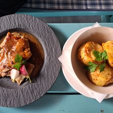 Kontrola ďalšej reštaurácie z 3. série Na nože, na obed do Stupavskej hodovne sme zobrali redaktorku Gabrielu Kajtárovú