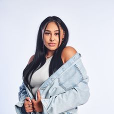 Nikola Škrváňová