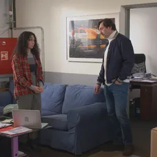 Marcel nerozumie, prečo sa v pneuservise dejú po rokoch náhle zmeny.