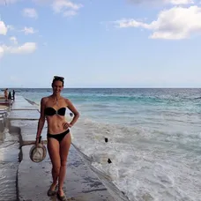 Lenka Debnárová na Zanzibare.