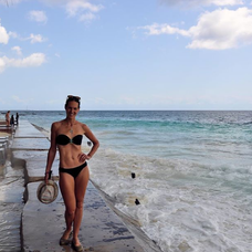 Lenka Debnárová na Zanzibare.