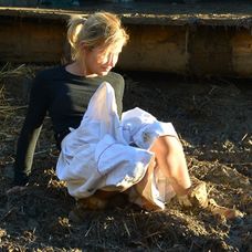 Peťu premohol alkohol a zemská príťažlivosť