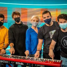 Martin Klinčúch, Lukáš Jurko a Ján Cibuľa s Kvetkou a Tomášom