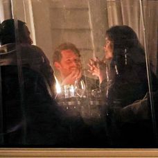 Princezná Eugenie a Jack Brooksbank na večeri s princom Harrym a Meghan.