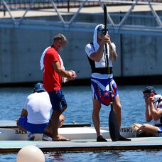 Samuel Baláž (vpravo) a Adam Botek (hore) po semifinálovej jazde na 1000 metrov v K2 v Tokiu.