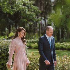 Princ William a princezná Kate na svadbe jordánskeho princa